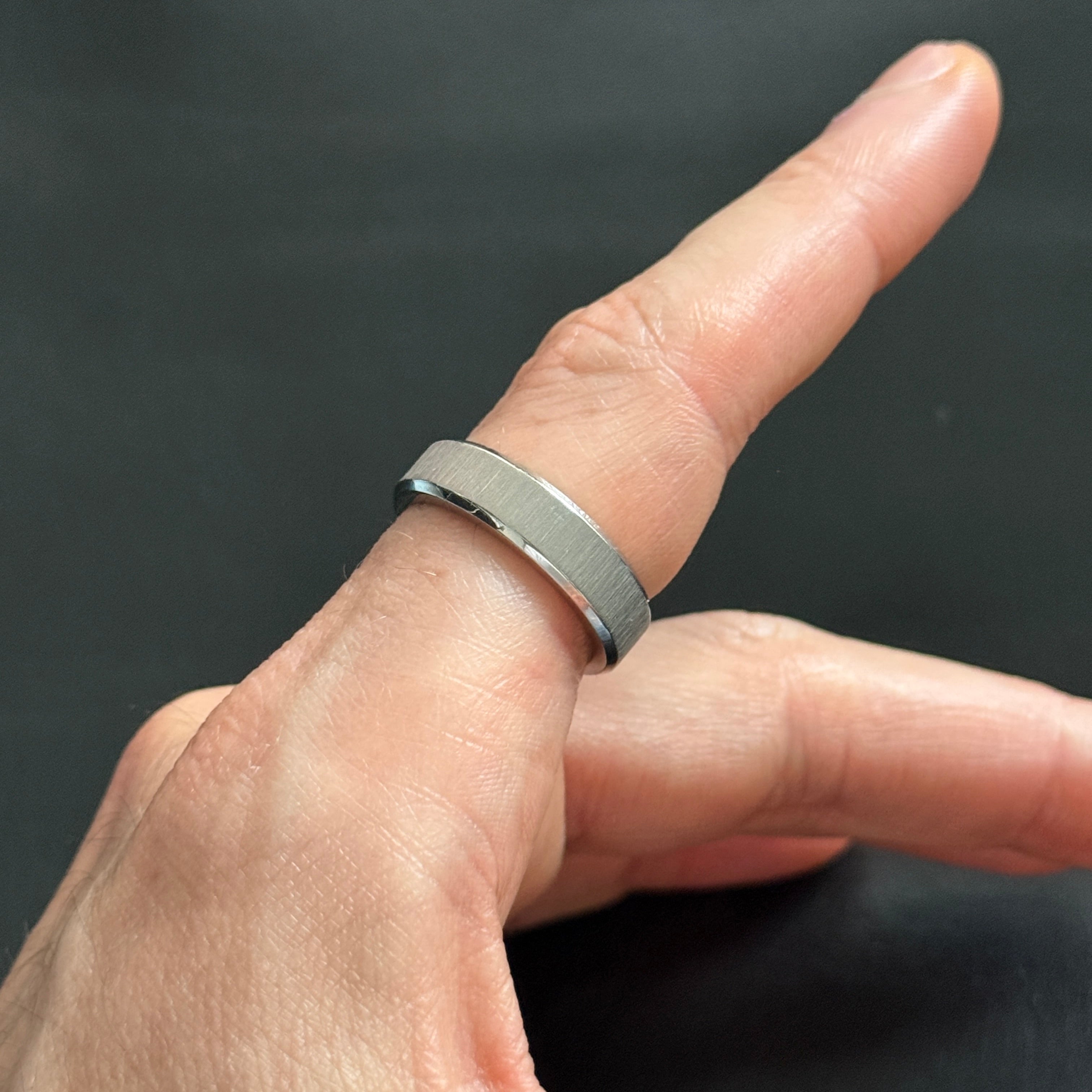 Minimal Brushed Band