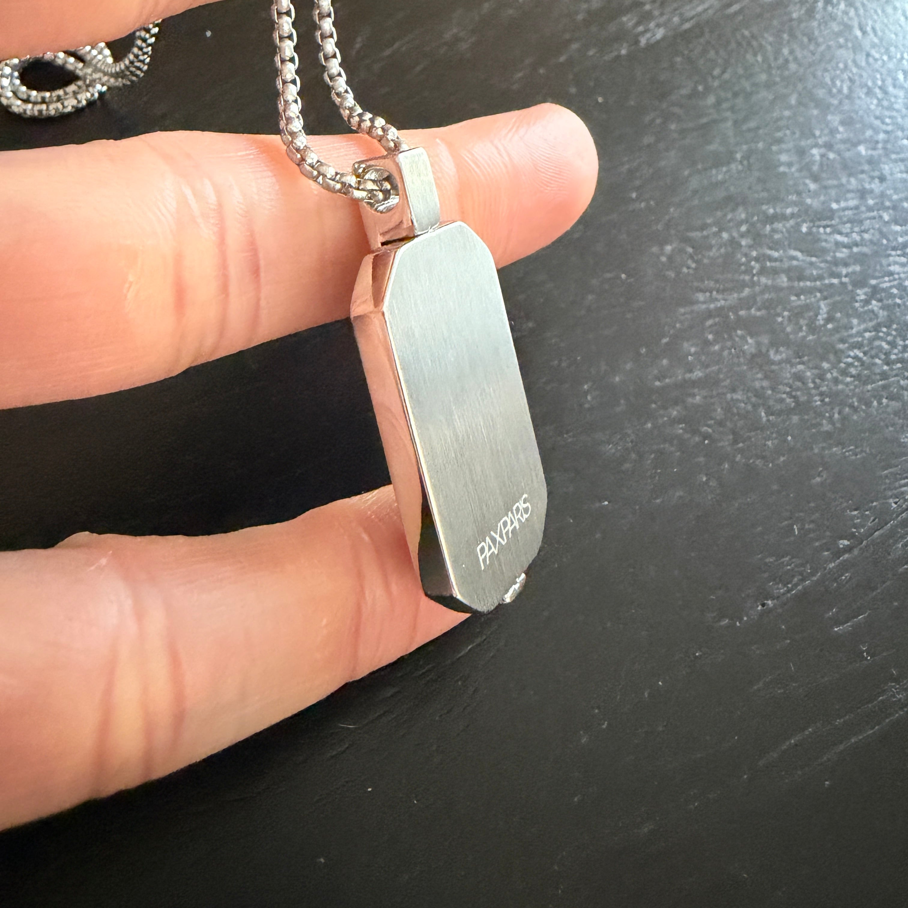 Geometric Open Frame Pendant Necklace